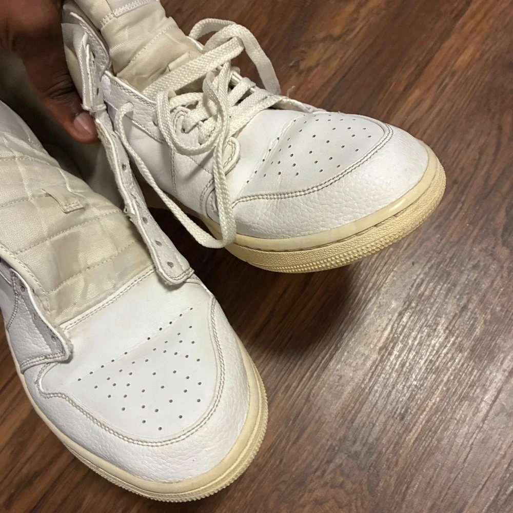 Jordan authentic nike